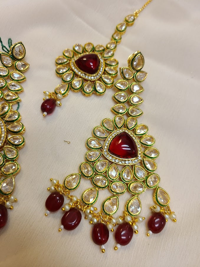 Kundan Earring and Maang Tikka Set